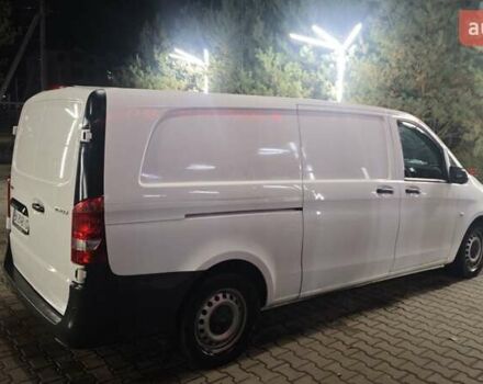 Белый Мерседес Вито, объемом двигателя 2.14 л и пробегом 440 тыс. км за 21500 $, фото 6 на Automoto.ua