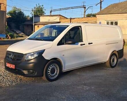 Білий Мерседес Віто, об'ємом двигуна 2.15 л та пробігом 319 тис. км за 18900 $, фото 3 на Automoto.ua