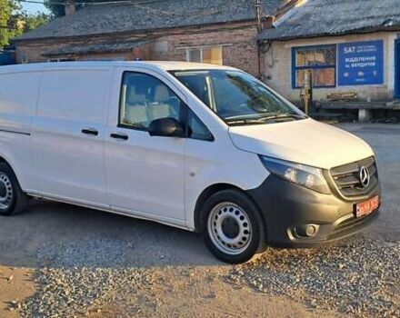Білий Мерседес Віто, об'ємом двигуна 2.15 л та пробігом 319 тис. км за 18900 $, фото 6 на Automoto.ua