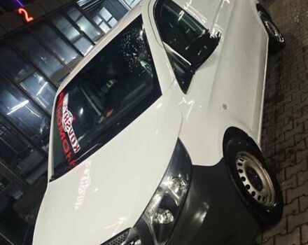 Белый Мерседес Вито, объемом двигателя 2.14 л и пробегом 440 тыс. км за 21500 $, фото 4 на Automoto.ua