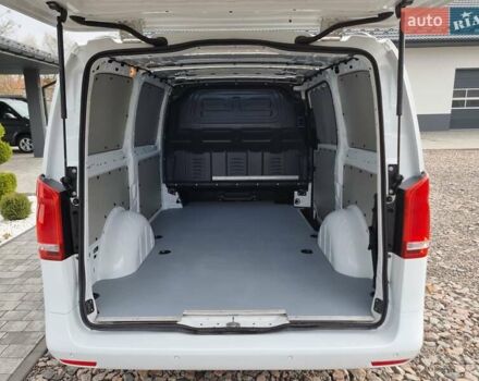 Белый Мерседес Вито, объемом двигателя 2 л и пробегом 210 тыс. км за 22900 $, фото 30 на Automoto.ua