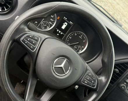 Белый Мерседес Вито, объемом двигателя 1.8 л и пробегом 126 тыс. км за 17777 $, фото 7 на Automoto.ua