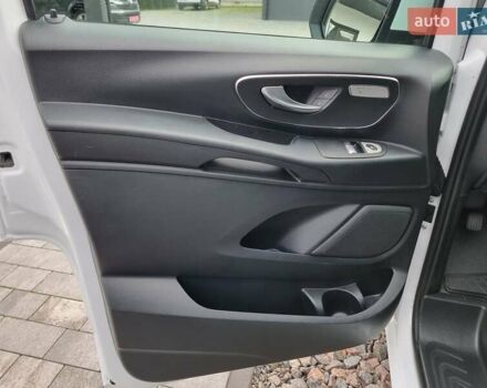 Белый Мерседес Вито, объемом двигателя 2 л и пробегом 210 тыс. км за 22900 $, фото 16 на Automoto.ua