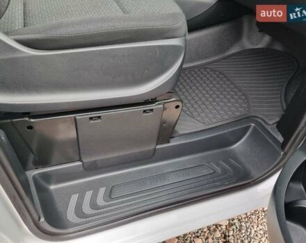 Белый Мерседес Вито, объемом двигателя 2 л и пробегом 210 тыс. км за 22900 $, фото 25 на Automoto.ua