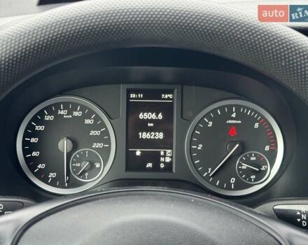 Белый Мерседес Вито, объемом двигателя 2 л и пробегом 186 тыс. км за 25500 $, фото 17 на Automoto.ua