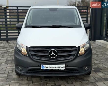 Белый Мерседес Вито, объемом двигателя 2 л и пробегом 186 тыс. км за 25500 $, фото 1 на Automoto.ua