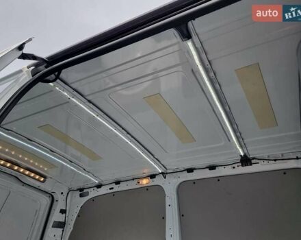 Белый Мерседес Вито, объемом двигателя 2 л и пробегом 210 тыс. км за 22900 $, фото 28 на Automoto.ua