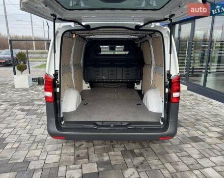 Белый Мерседес Вито, объемом двигателя 2 л и пробегом 186 тыс. км за 25500 $, фото 26 на Automoto.ua