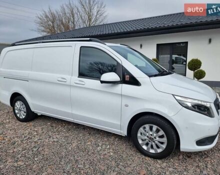 Белый Мерседес Вито, объемом двигателя 2 л и пробегом 210 тыс. км за 22900 $, фото 1 на Automoto.ua