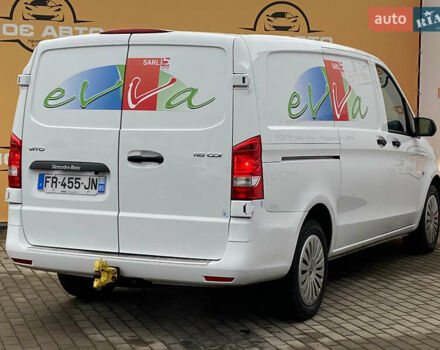 Білий Мерседес Віто, об'ємом двигуна 2.15 л та пробігом 195 тис. км за 20700 $, фото 4 на Automoto.ua