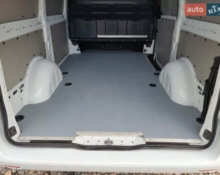 Белый Мерседес Вито, объемом двигателя 2 л и пробегом 210 тыс. км за 22900 $, фото 31 на Automoto.ua