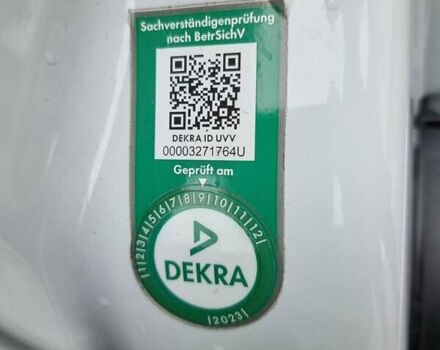 Белый Мерседес Вито, объемом двигателя 2 л и пробегом 210 тыс. км за 22900 $, фото 56 на Automoto.ua