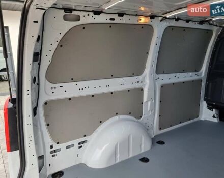 Белый Мерседес Вито, объемом двигателя 2 л и пробегом 210 тыс. км за 22900 $, фото 32 на Automoto.ua