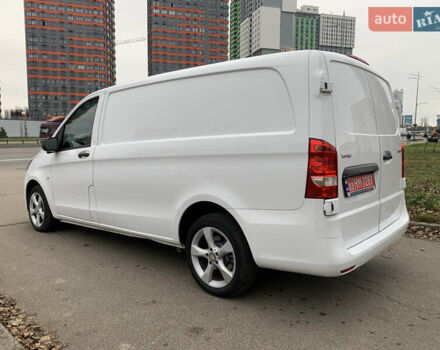 Белый Мерседес Вито, объемом двигателя 1.95 л и пробегом 228 тыс. км за 22600 $, фото 7 на Automoto.ua