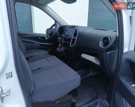 Белый Мерседес Вито, объемом двигателя 0 л и пробегом 300 тыс. км за 16900 $, фото 14 на Automoto.ua