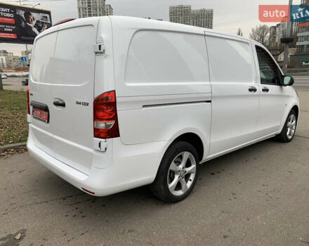 Белый Мерседес Вито, объемом двигателя 1.95 л и пробегом 228 тыс. км за 22600 $, фото 9 на Automoto.ua