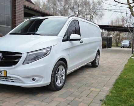 Белый Мерседес Вито, объемом двигателя 2 л и пробегом 209 тыс. км за 24399 $, фото 5 на Automoto.ua