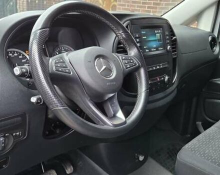 Белый Мерседес Вито, объемом двигателя 2 л и пробегом 209 тыс. км за 24399 $, фото 25 на Automoto.ua