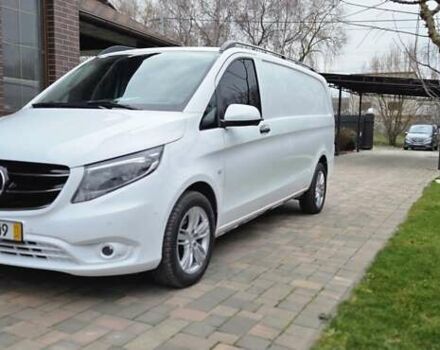 Белый Мерседес Вито, объемом двигателя 2 л и пробегом 209 тыс. км за 24399 $, фото 6 на Automoto.ua