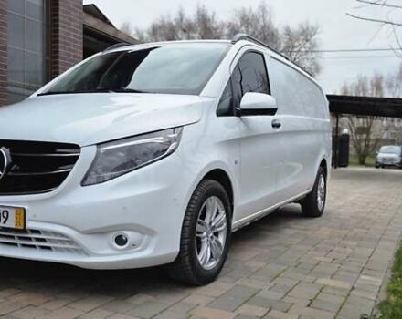 Белый Мерседес Вито, объемом двигателя 2 л и пробегом 209 тыс. км за 24399 $, фото 4 на Automoto.ua