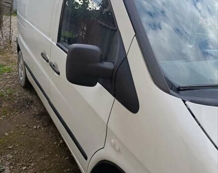 Белый Мерседес Вито, объемом двигателя 2.15 л и пробегом 5 тыс. км за 4200 $, фото 3 на Automoto.ua