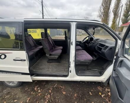 Белый Мерседес Вито, объемом двигателя 2.3 л и пробегом 415 тыс. км за 2999 $, фото 18 на Automoto.ua