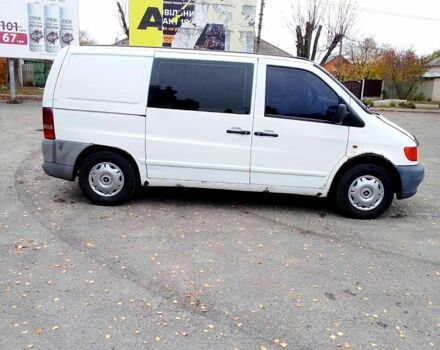 Белый Мерседес Вито, объемом двигателя 2.3 л и пробегом 356 тыс. км за 2500 $, фото 3 на Automoto.ua