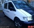 Белый Мерседес Вито, объемом двигателя 2.3 л и пробегом 300 тыс. км за 3700 $, фото 2 на Automoto.ua