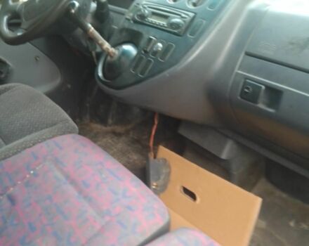 Білий Мерседес Віто, об'ємом двигуна 2.3 л та пробігом 1 тис. км за 2909 $, фото 6 на Automoto.ua