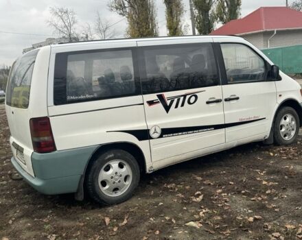 Белый Мерседес Вито, объемом двигателя 2.3 л и пробегом 415 тыс. км за 2999 $, фото 4 на Automoto.ua