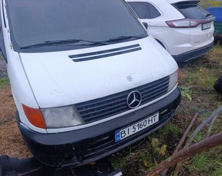 Белый Мерседес Вито, объемом двигателя 2.3 л и пробегом 340 тыс. км за 1600 $, фото 1 на Automoto.ua