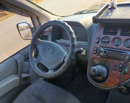 Білий Мерседес Віто, об'ємом двигуна 2.3 л та пробігом 382 тис. км за 3579 $, фото 4 на Automoto.ua