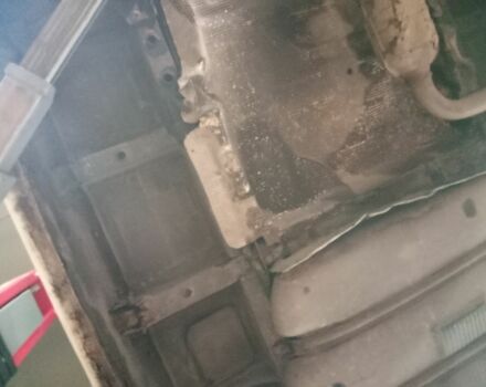 Белый Мерседес Вито, объемом двигателя 2.3 л и пробегом 500 тыс. км за 4300 $, фото 15 на Automoto.ua