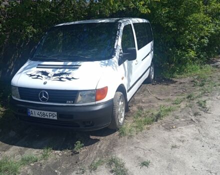 Белый Мерседес Вито, объемом двигателя 2.3 л и пробегом 500 тыс. км за 4300 $, фото 2 на Automoto.ua