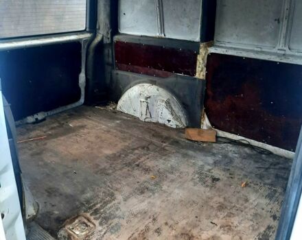 Белый Мерседес Вито, объемом двигателя 2.3 л и пробегом 0 тыс. км за 3800 $, фото 4 на Automoto.ua