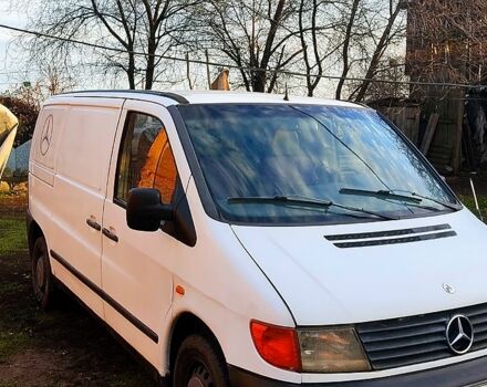 Белый Мерседес Вито, объемом двигателя 2.3 л и пробегом 0 тыс. км за 3800 $, фото 2 на Automoto.ua
