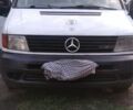 Белый Мерседес Вито, объемом двигателя 2.2 л и пробегом 250 тыс. км за 3500 $, фото 1 на Automoto.ua