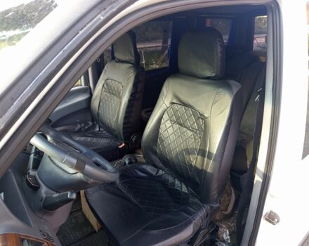 Белый Мерседес Вито, объемом двигателя 2.3 л и пробегом 500 тыс. км за 4300 $, фото 5 на Automoto.ua