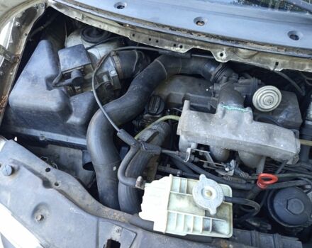 Белый Мерседес Вито, объемом двигателя 2.3 л и пробегом 500 тыс. км за 4300 $, фото 16 на Automoto.ua