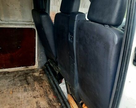 Белый Мерседес Вито, объемом двигателя 2.3 л и пробегом 0 тыс. км за 3800 $, фото 5 на Automoto.ua