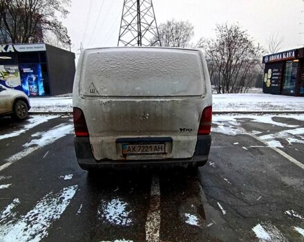 Белый Мерседес Вито, объемом двигателя 2.2 л и пробегом 0 тыс. км за 2400 $, фото 4 на Automoto.ua