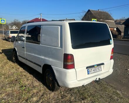 Белый Мерседес Вито, объемом двигателя 2.2 л и пробегом 414 тыс. км за 4500 $, фото 12 на Automoto.ua