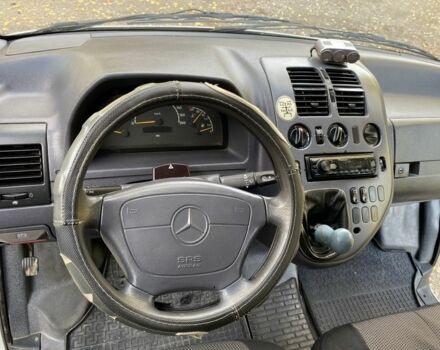 Мерседес Вито 1999 в Виноградове на Automoto.ua Белый Мерседес Вито, объемом двигателя 2.2 л и пробегом 480 тыс. км за 3800 $, фото 5 на Automoto.ua