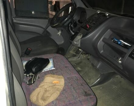 Білий Мерседес Віто, об'ємом двигуна 2.3 л та пробігом 300 тис. км за 1500 $, фото 4 на Automoto.ua