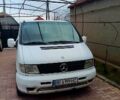Белый Мерседес Вито, объемом двигателя 2.2 л и пробегом 200 тыс. км за 3100 $, фото 1 на Automoto.ua