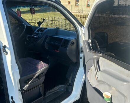 Белый Мерседес Вито, объемом двигателя 2.2 л и пробегом 414 тыс. км за 4500 $, фото 8 на Automoto.ua