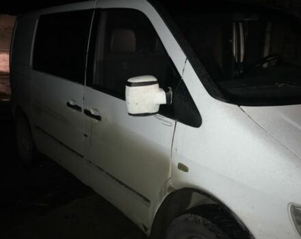 Білий Мерседес Віто, об'ємом двигуна 2.3 л та пробігом 300 тис. км за 1500 $, фото 2 на Automoto.ua