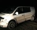 Білий Мерседес Віто, об'ємом двигуна 2.3 л та пробігом 300 тис. км за 1500 $, фото 3 на Automoto.ua
