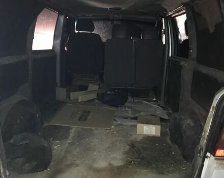 Білий Мерседес Віто, об'ємом двигуна 2.3 л та пробігом 300 тис. км за 1500 $, фото 5 на Automoto.ua