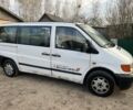 Белый Мерседес Вито, объемом двигателя 2.2 л и пробегом 270 тыс. км за 2000 $, фото 2 на Automoto.ua